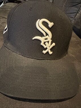 Chicago White Sox Black Baseball Cap with Raised White Logo